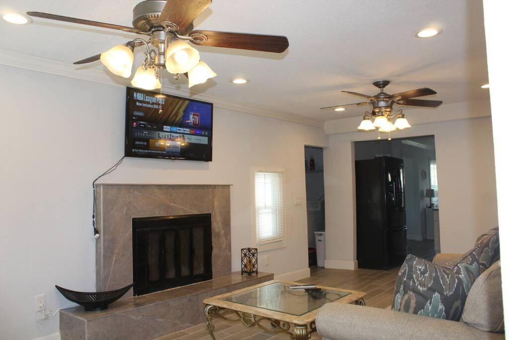 ☆The Oasis In Murray Hill☆ -Sleeps 8- Wifi- Cozy Jacksonville Exterior foto